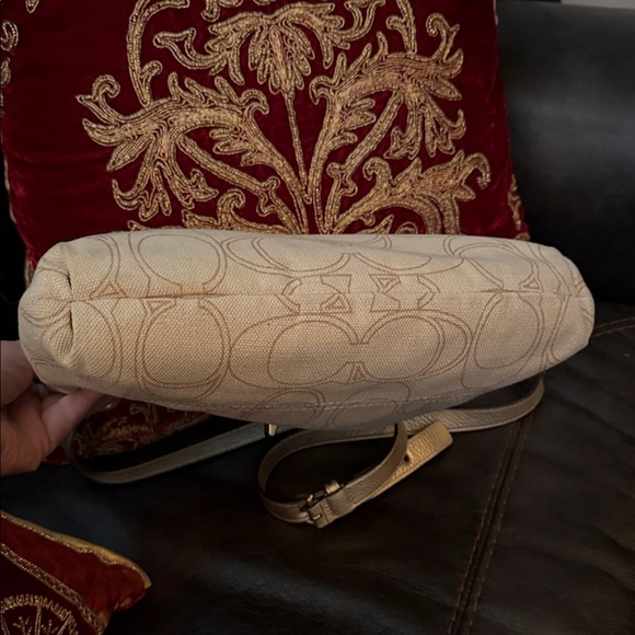 Coach Penelope Metallic Gold Signature Canvas Shoulder Bag w/Lock. - Picture 5 of 10